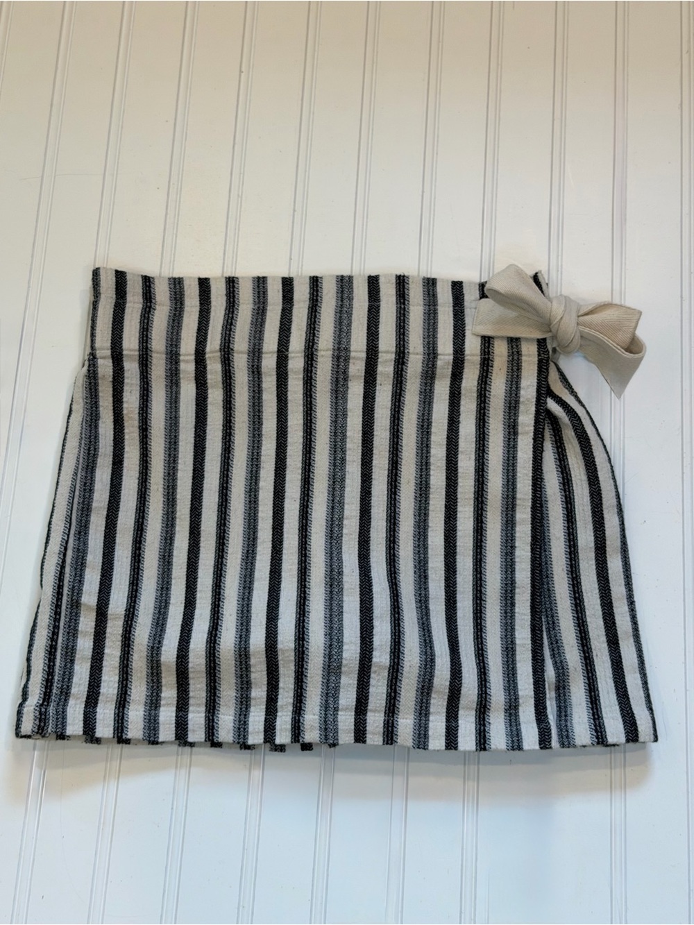 Urban Outfitters Wrap Skort Textured Woven Material Black & White Striped Size M